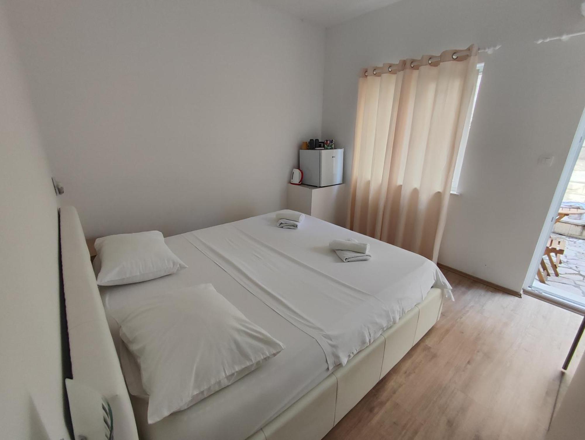 Zoric Apartments & Rooms 2 Дубровник Екстериор снимка